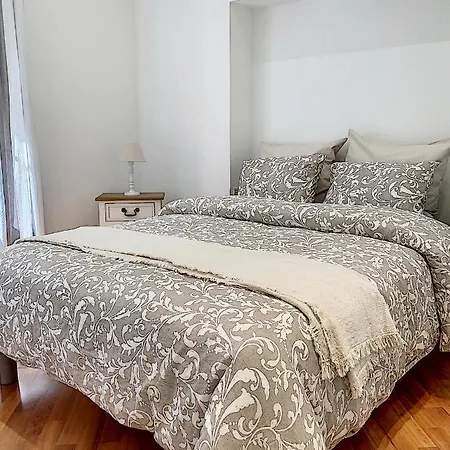 Charming Flat In Old - 50m From The Sea Антиб